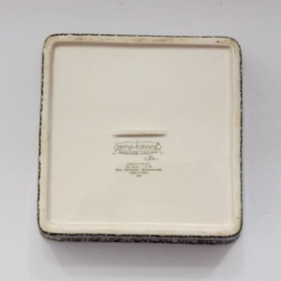 Temp-tations Old World Green 8" Square Baker w/ Lid, Metal Stand & Trivet 1.5 Qt - Picture 6 of 7